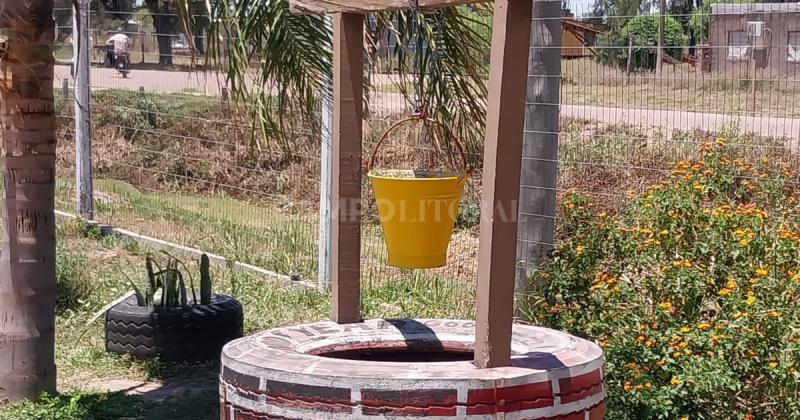 Denuncian riesgo sanitario en Villa Minetti por la falta de agua de red