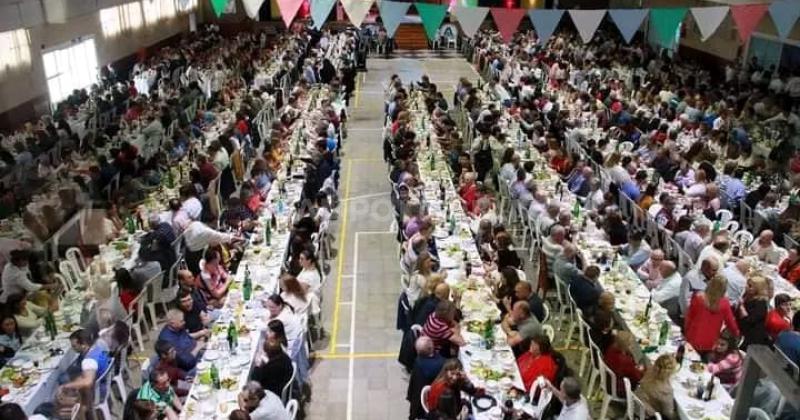 La fiesta Imagen de la celebración que desde hace 33 años reúne a visitantes de la región en torno al sabor del piamonte