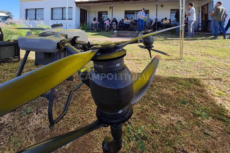 Drones agriacutecolas- miden su eficiencia en pulverizaciones