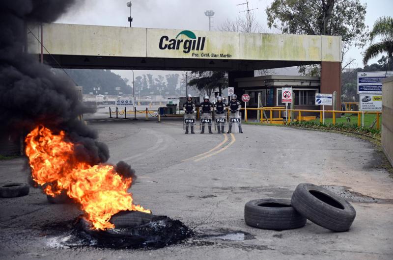 Intervino el gobierno nacional y los aceiteros levantan el paro