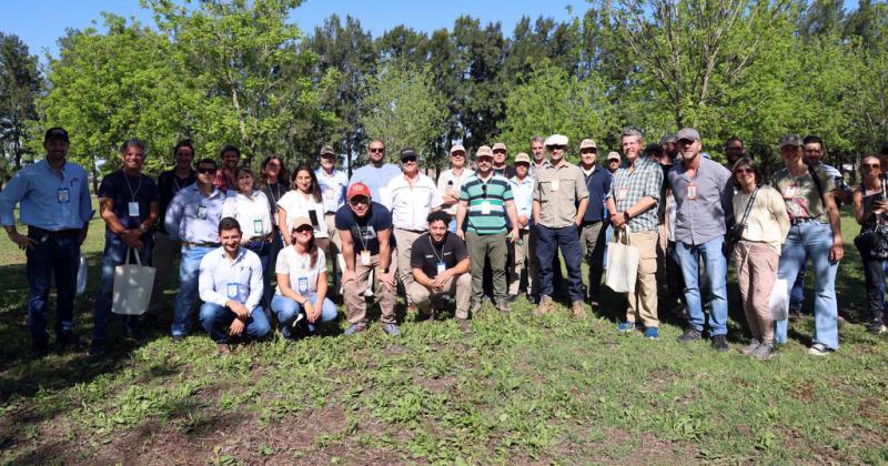 Foto de familia Los ms destacados productores llegaron de todas partes del país